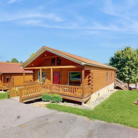 White Oak Resort Southern Comfort Гетлинбург Екстериор снимка