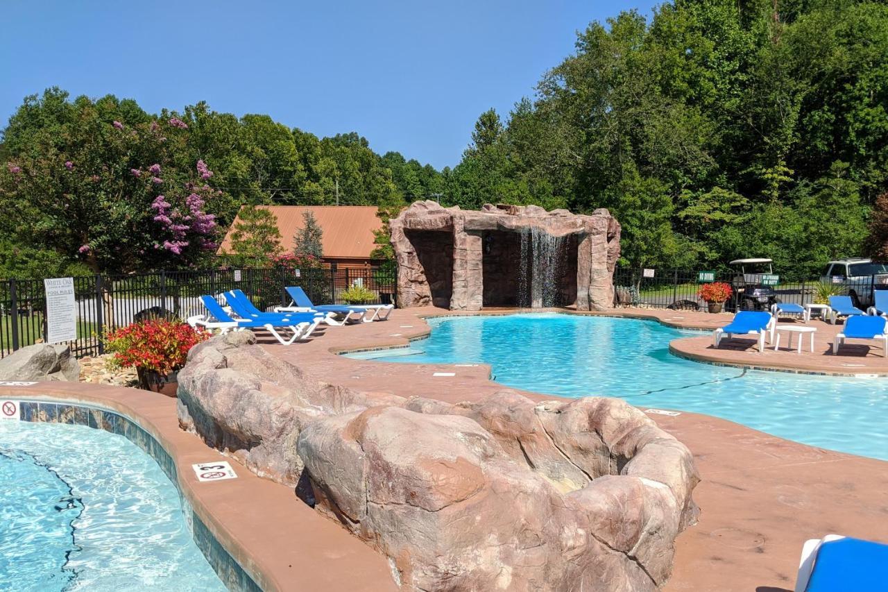White Oak Resort Southern Comfort Гетлинбург Екстериор снимка